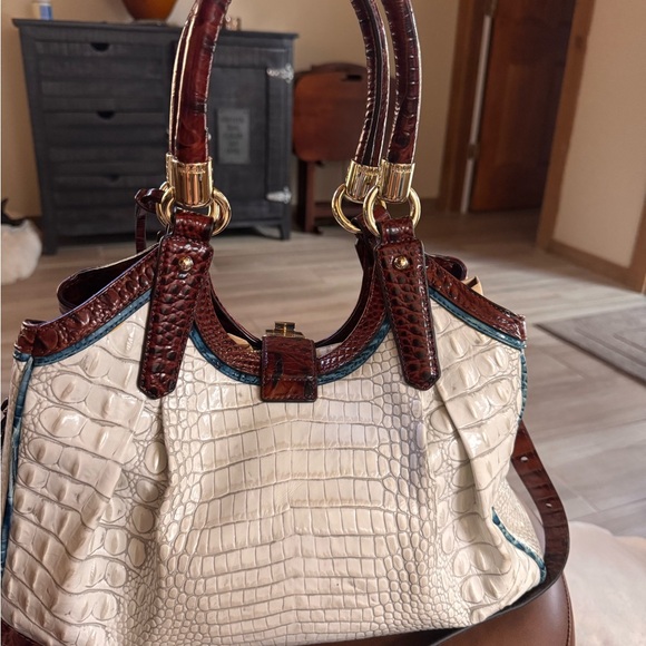 Retired Brahmin purse - Picture 4 of 7